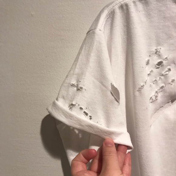 NEW Lips tongue distressed t-shirt - Picture 6 of 8